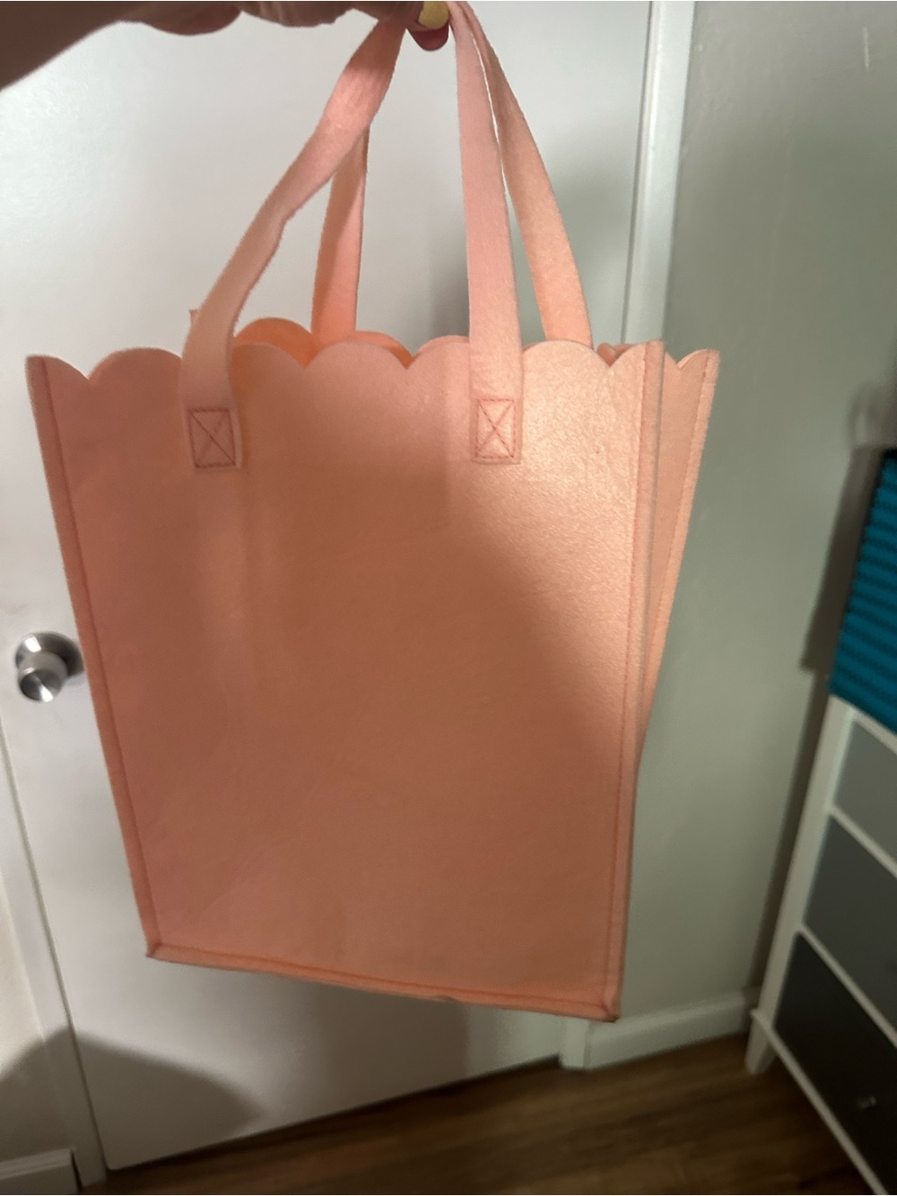 Scalloped Tote Bag in Peach Pink